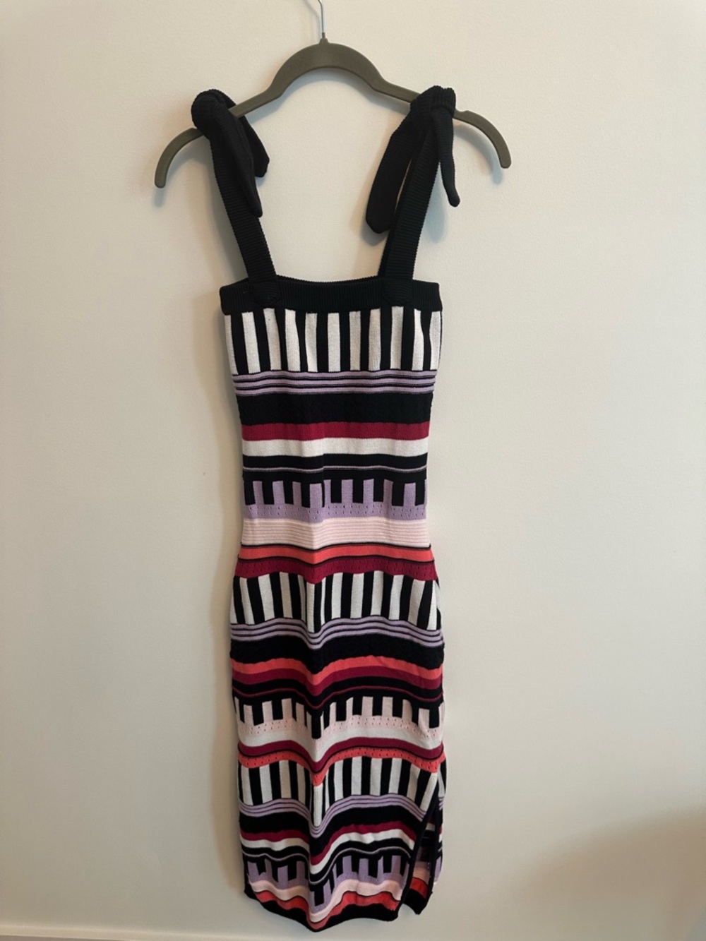 TRENDING!  Anthropology Sydney Piano Stripe Mariann Knit Dress - Picture 2 of 6